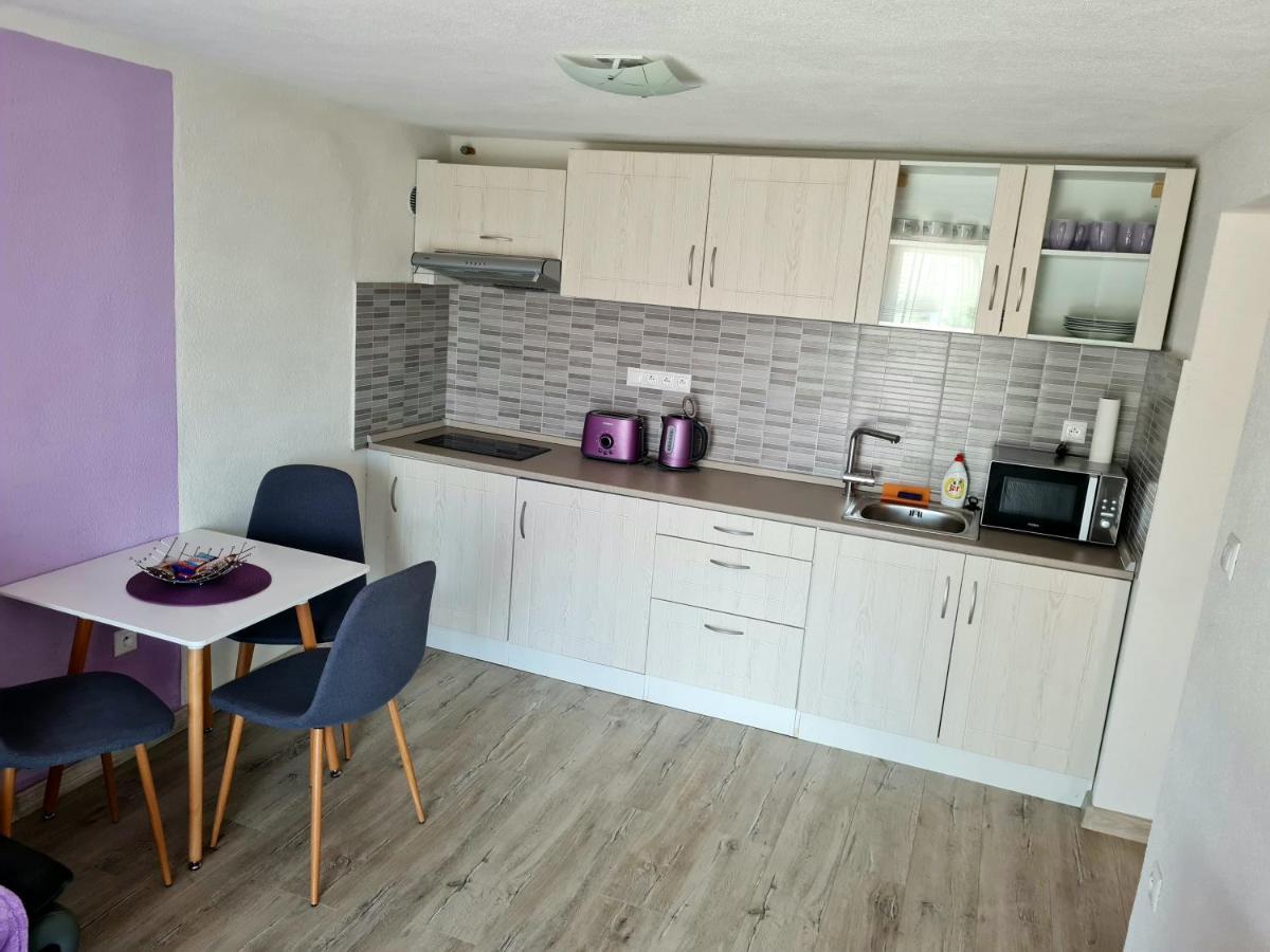 Apartman Pri Kalvarii บันสกา ชีอาว์นีซา ภายนอก รูปภาพ