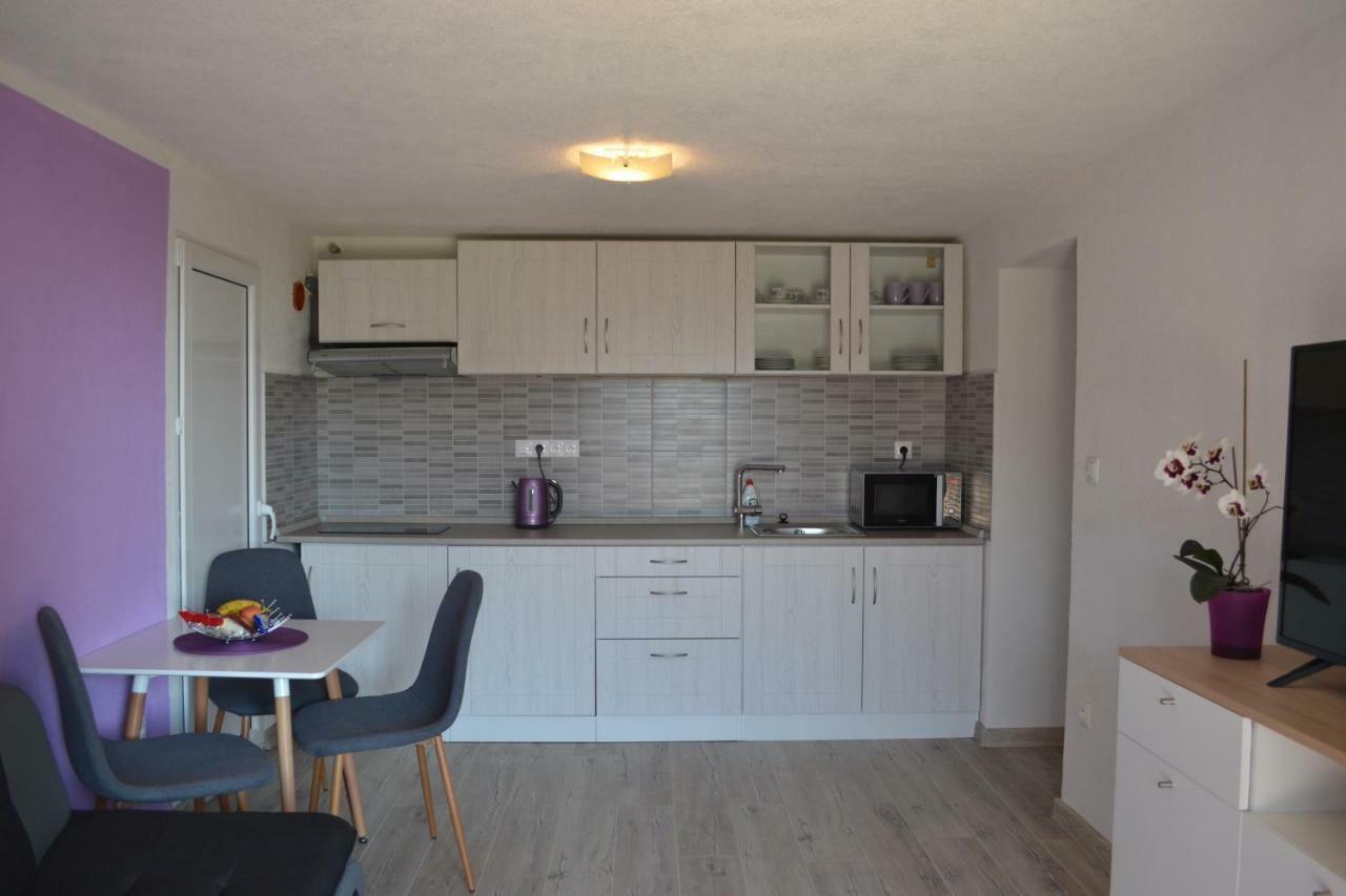 Apartman Pri Kalvarii บันสกา ชีอาว์นีซา ภายนอก รูปภาพ