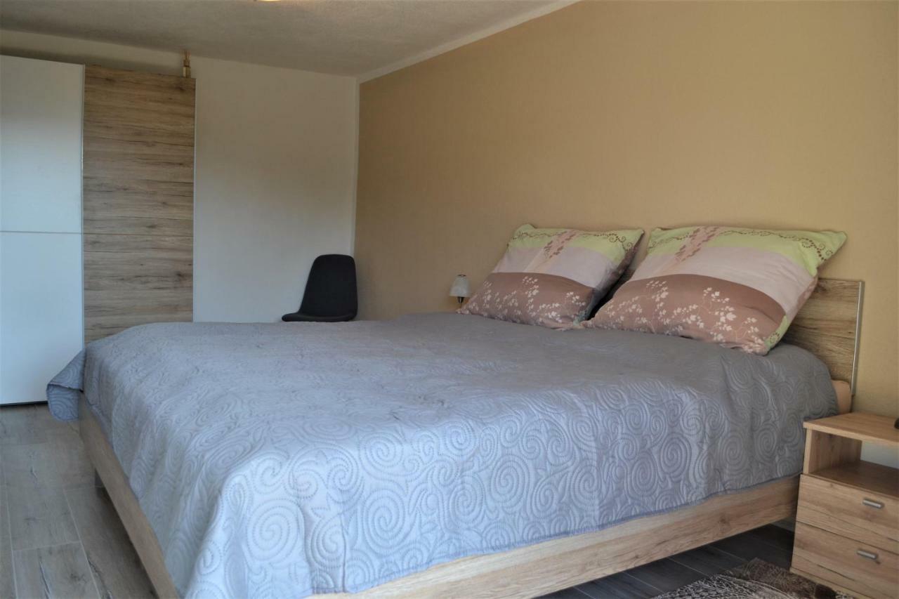 Apartman Pri Kalvarii บันสกา ชีอาว์นีซา ภายนอก รูปภาพ